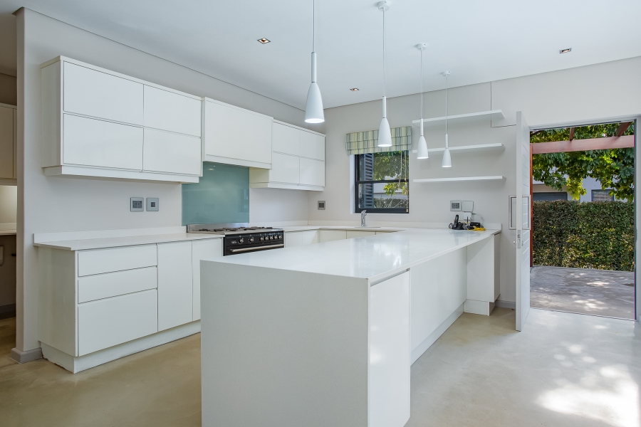 To Let 4 Bedroom Property for Rent in Vrykyk Western Cape